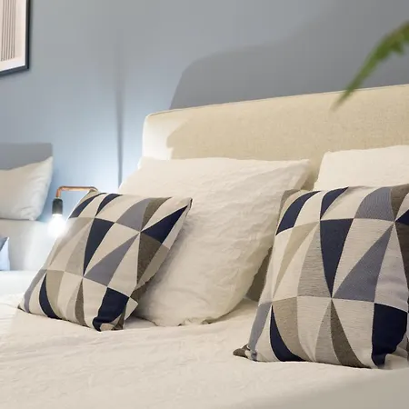 Finelinestays Suedstadt-apartment Im Herzen Von Lägenhet *